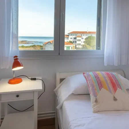 Beach Vii With Parking By Aston *