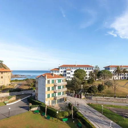 Beach Vii With Parking By Aston באקיו